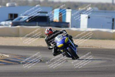 media/Dec-18-2022-SoCal Trackdays (Sun) [[8099a50955]]/Turn 2 (950am)/